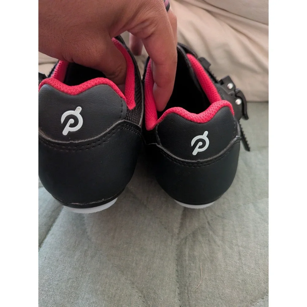 Peloton Cycling Shoes Mens Sz 6.5 Low Top Adjustable Hook & Loop Strap Black Red